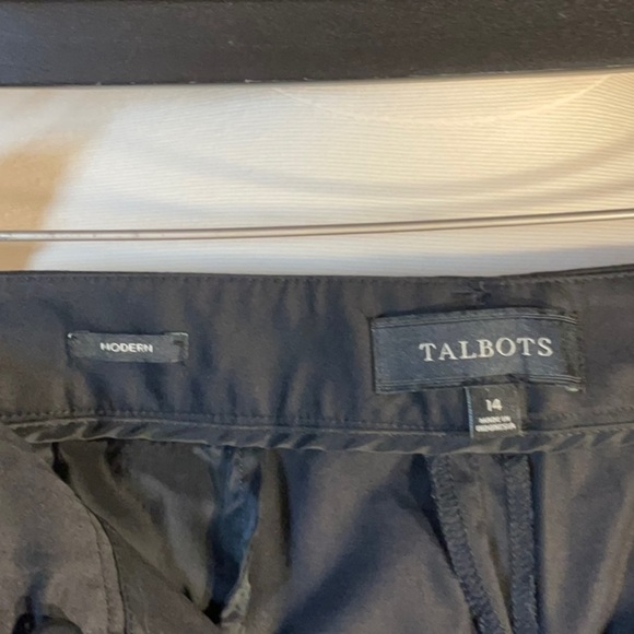 ‼️SALE 3/$30‼️ Talbots Modern Pants - Picture 8 of 9